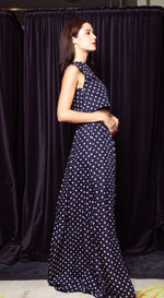 Load image into Gallery viewer, Front and Back Pleated Versatile Long Skirt - Blue-Based Polka Dot
