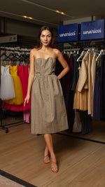Load image into Gallery viewer, Sweetheart Midi Dress with Side Cutting - Checks
