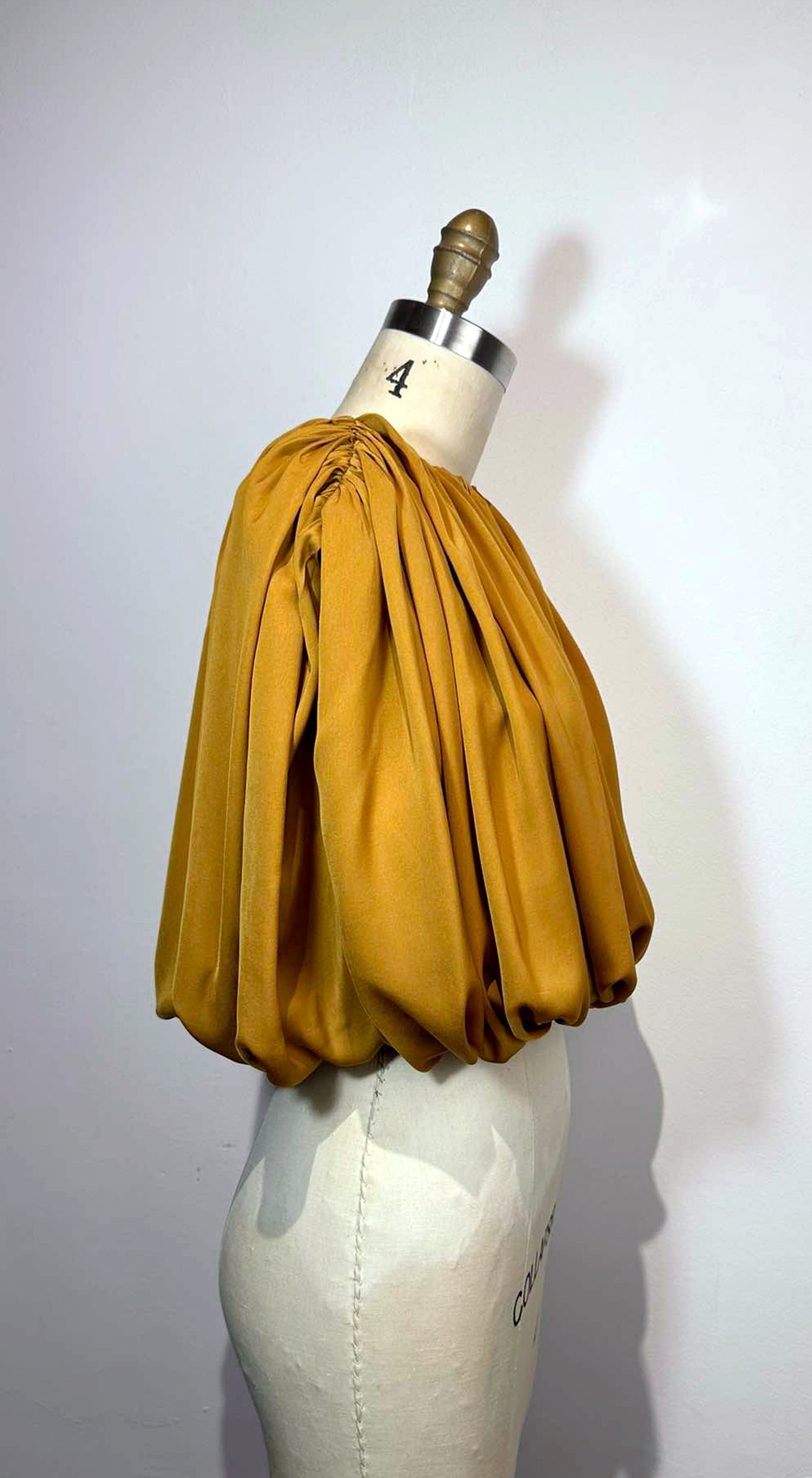Silk Crop Bubble Top