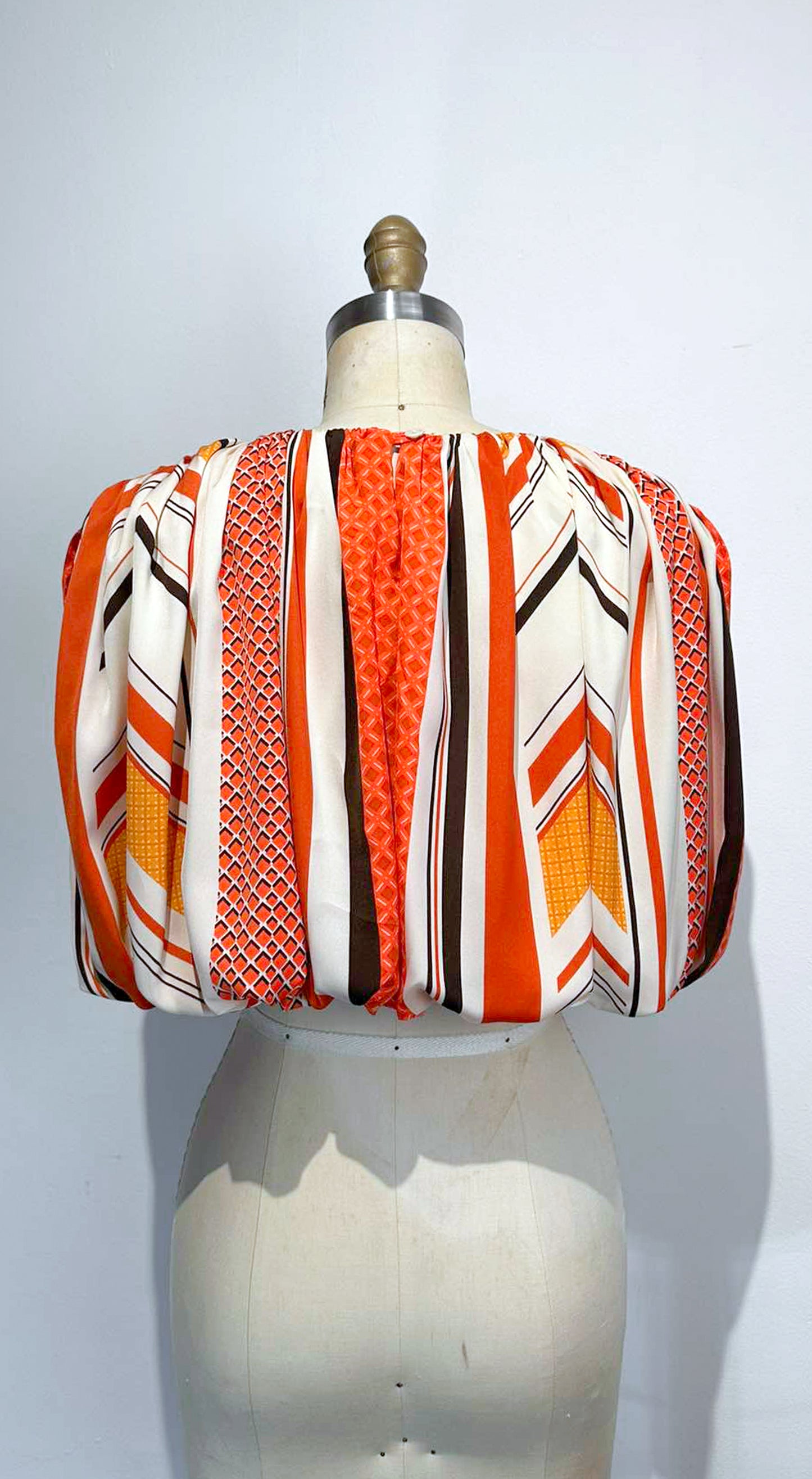 Silk Crop Bubble Top