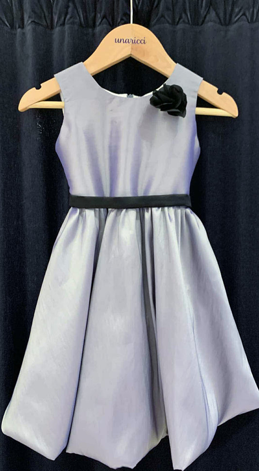 Sleeveless Mushroom Dress with Floret and Belt - Grey