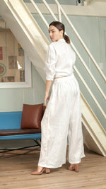Load image into Gallery viewer, Single Button Flat Waistband Back Elastic Wide Hem Pants — White
