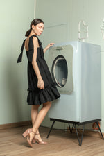 Load image into Gallery viewer, Sweetheart V Cutout with Oversized Ribbon Dress
