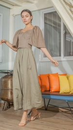 Load image into Gallery viewer, Double Front Pleat Wide Leg Pants in Fatigue Green Linen
