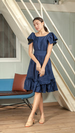 Load image into Gallery viewer, Reversible Butterfly Strap Top in Blue / Black
