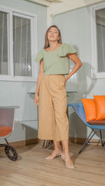 Load image into Gallery viewer, Reversible Top in Sage and Nude Linen
