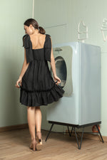 Load image into Gallery viewer, Sweetheart V Cutout with Oversized Ribbon Dress
