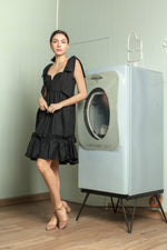 Load image into Gallery viewer, Sweetheart V Cutout with Oversized Ribbon Dress
