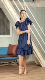 Load image into Gallery viewer, Reversible Butterfly Strap Top in Blue / Black

