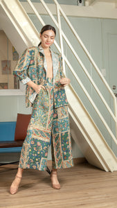 Single Button Flat Waistband Back Elastic Wide Hem Pants — Blue Floral
