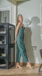 Load image into Gallery viewer, Sweetheart Baggy Jumpsuit in Dark Emerald Linen
