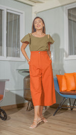 Load image into Gallery viewer, Reversible Top in Dark Tan and Olive Linen
